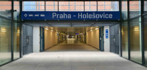 Podchod pod nádražím v Praze Holešovicích