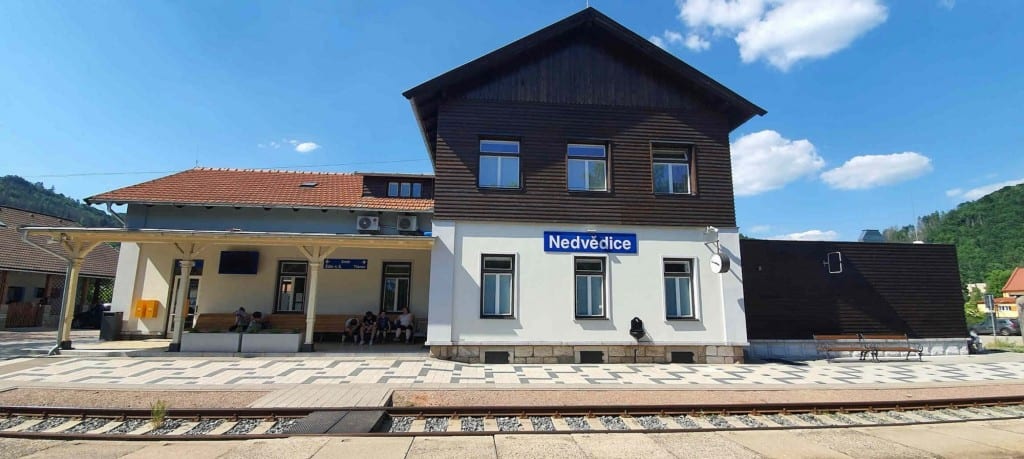 Nádraží Nedvědice