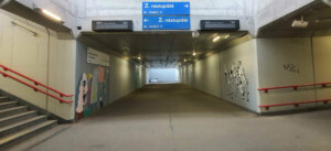 Podchod pod nádražím v Praze Hostivaři
