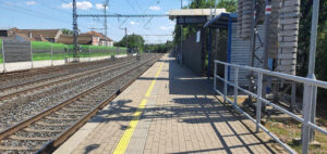 Nádraží v Úvalech, nástupiště 1 / kolej 1