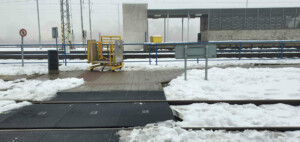 Brno dolní nádraží, přístup na nástupiště u 1. koleje
