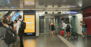 Přístup na nádraží z metra Südtiroler Platz - Hauptbahnhof