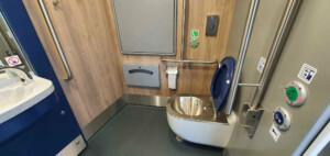 Záchod ve vlaku pro vozíčkáře, vůz RegioPanter 650