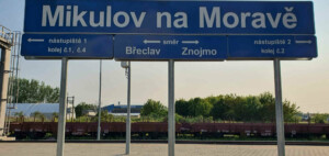 Nádraží Mikulov na Moravě, nástupiště 1, kolej 4