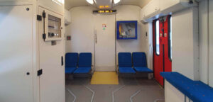 Oddíl pro kola a kočárky ve voze řady 842 ČD