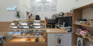 Kafe Stánek na nádraží ve Žďáře nad Sázavou