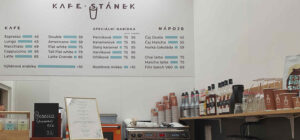 Kafe Stánek na nádraží ve Žďáře nad Sázavou
