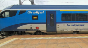 Dveře vozu RailJet Afmpz 890