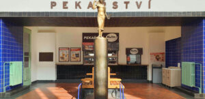 Služby, prodejny na nádraží Poděbrady