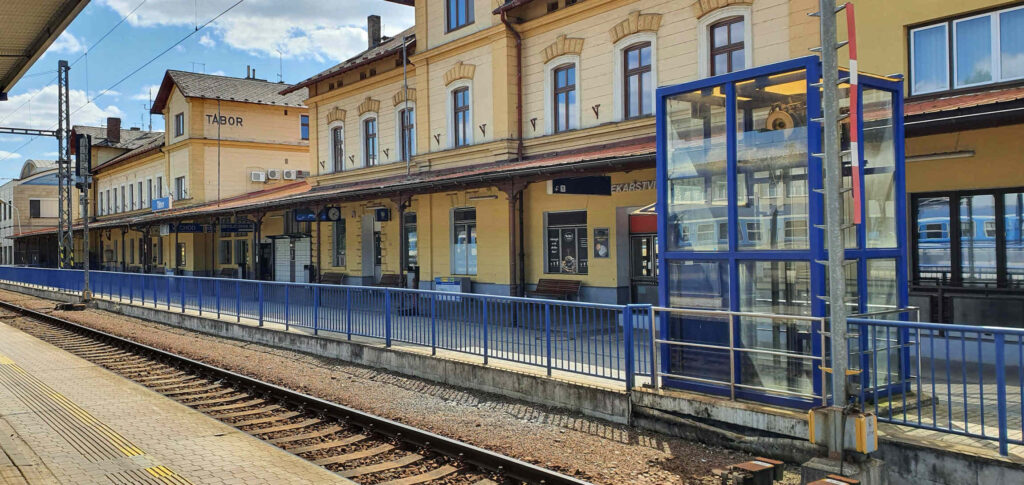 Vlakové nádraží v Táboře.