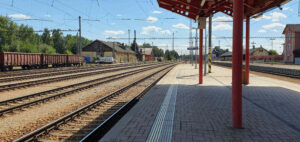 Na nádraží ve Veselí nad Lužnicí - nástupiště u koleje 5