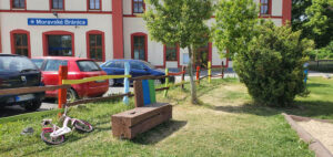 Dětské hřiště u nádraží v Moravských Bránicích