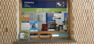 Hrušovny nádraží čekárna a pokladn