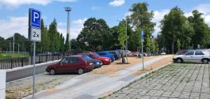 Parkování a přístup na nádraží v Chocni