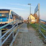 Kudy na vlak v Javorníku nad Veličkou zastávka