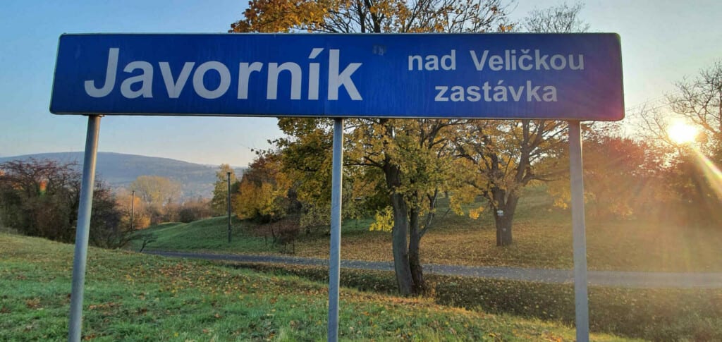 Javorník nad Veličkou zastávka