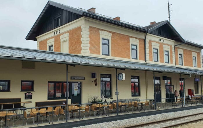 Popis a hodnocení nádraží Retz