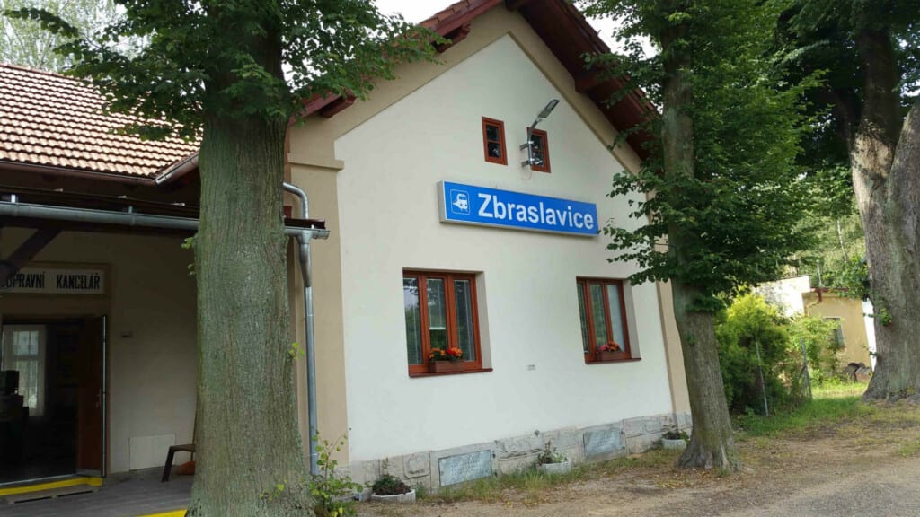 Nádraží Zbraslavice