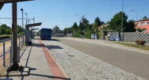 Autobus Rajhrad, železniční stanice