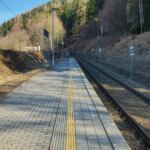 Zastávka Hanušovice-Holba: nástupiště
