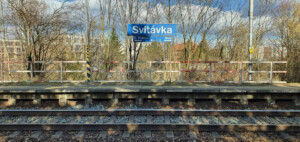Svitávka: nástupiště u 2. koleje směr Letovice