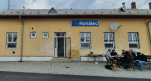 Nádražní restaurace v Rohatci