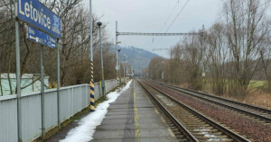 Nástupiště u 1. koleje směr Brno, Letovice zastávka