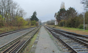 Nádraží Božice u Znojma: nástupiště u 2. koleje