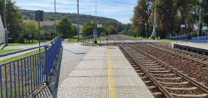 Vlaková zastávka Nevojice, přístup na nástupiště směr Veselí n. Moravou