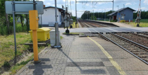 Moravský písek zastávka: přístup na nástupiště u koleje 1 směr Přerov