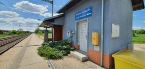 Zastávka Moravský Písek: nástupiště u koleje 2, směr Břeclav