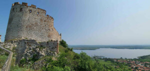 Zřícenina hradu Děvičky (Dívčí hrady)