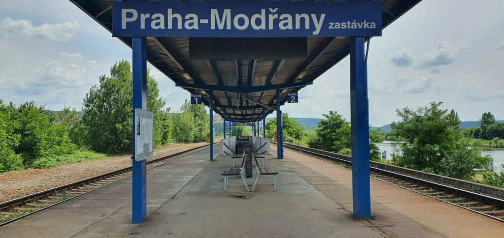 Praha-Modřany zastávka