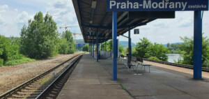 Vlaková zastávka Praha-Modřany, kolej 1