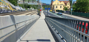 Praha-Chuchle, přístup na nástupiště u 1. koleje