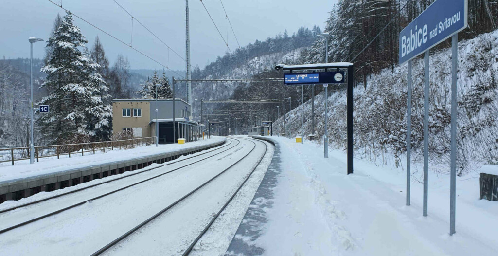 Vlaková zastávka v Babicích nad Svitavou