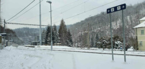 Babice nad Svitavou, přístup na nástupiště u koleje 2