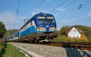 Dálkový vlak. Ilustrační obrázek, foto TZ ČD