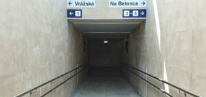 Podchod kolem Řetězovky na nádraží v Praha-Radotín