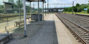 1.nástupiště na nádraží Praha-Běchovice