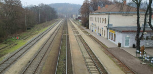 Výhled z nadchodu trati v Zastávce u Brna