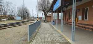 Čekárna a veranda na nádraží Bystřice nad Pernštejnem