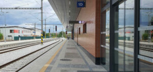 Jihlava město, nástupiště u 1. koleje
