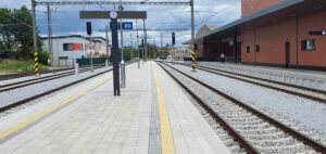 Nádraží Jihlava město a nástupiště u koleje 2