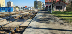 Přechody kolejí na nádraží v Praze Veleslavíně