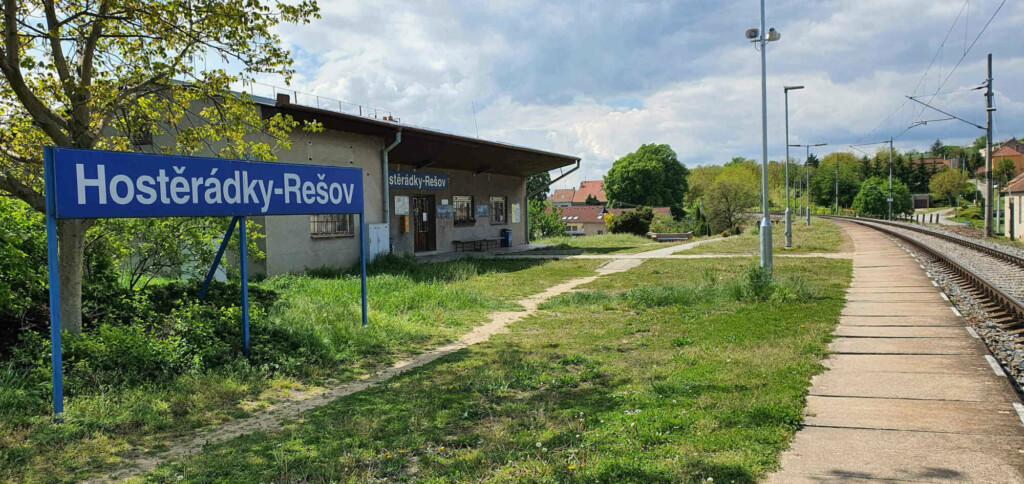 Zastávka Hostěrádky-Rešov