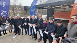 Ze slavnostního uvedení nové trati do Zastávky u Brna do provozu