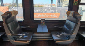 Jednotka LE 480, oddíl Business