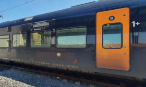 Dveře v jednotce LE 480
