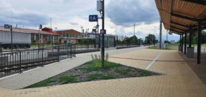 Nádraží Holešov, nástupiště u koleje 1